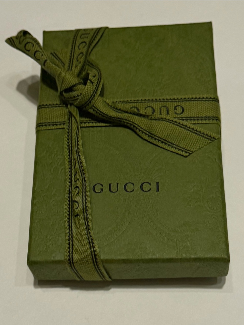 Gucci Olive Green Accessory Box with Beige Dust Bag - Picture 5 of 5